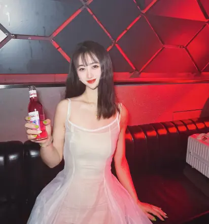 上海夜游终极指南：跨年深夜刷街，上海哪里夜潮人多？
