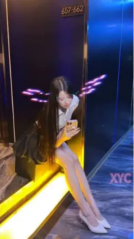 建投书局看黄浦江霓虹夜景攻略：北外滩最美书店与都市情感树洞对望机位指南全图